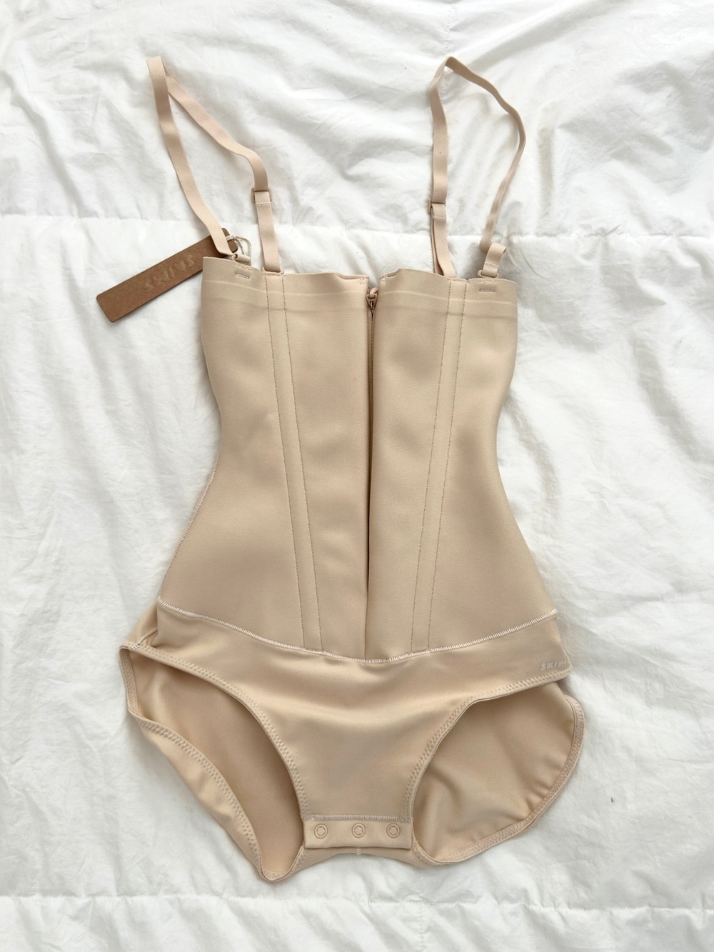 NWT Skims CORE SCULPT WAIST CINCHER BUTT LIFTING BRIEF - XS